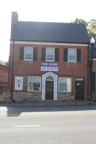 More Photos Of 2624 Columbia Pike, Arlington Storefront Retail Office For Lease