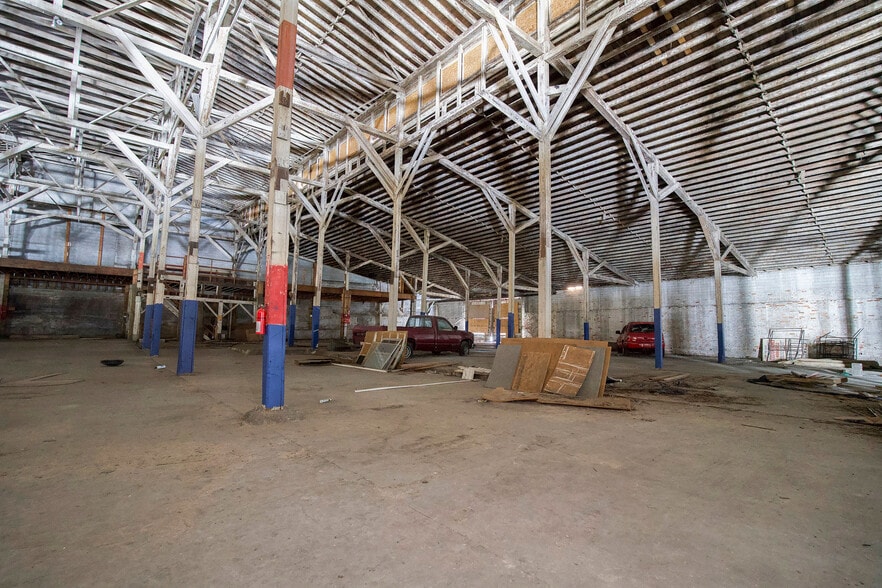More Photos Of 221 S Walnut Ave, Sidney Warehouse For Sale
