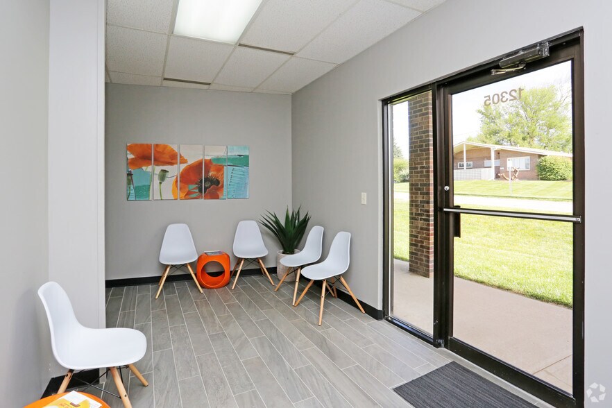 More Photos Of 12305-12309 Gold St, Omaha Medical For Lease