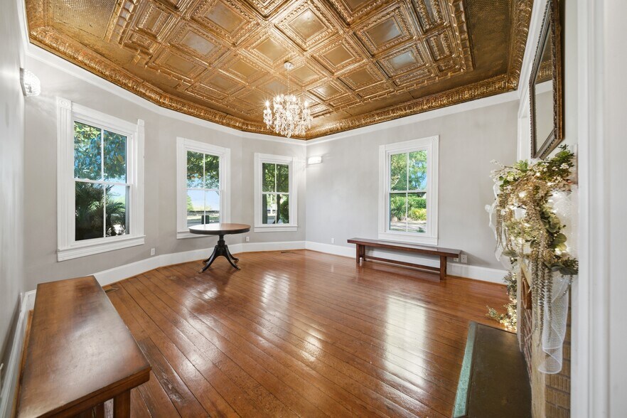 More Photos Of 7302 Woodrow St, Irmo Office Residential For Sale