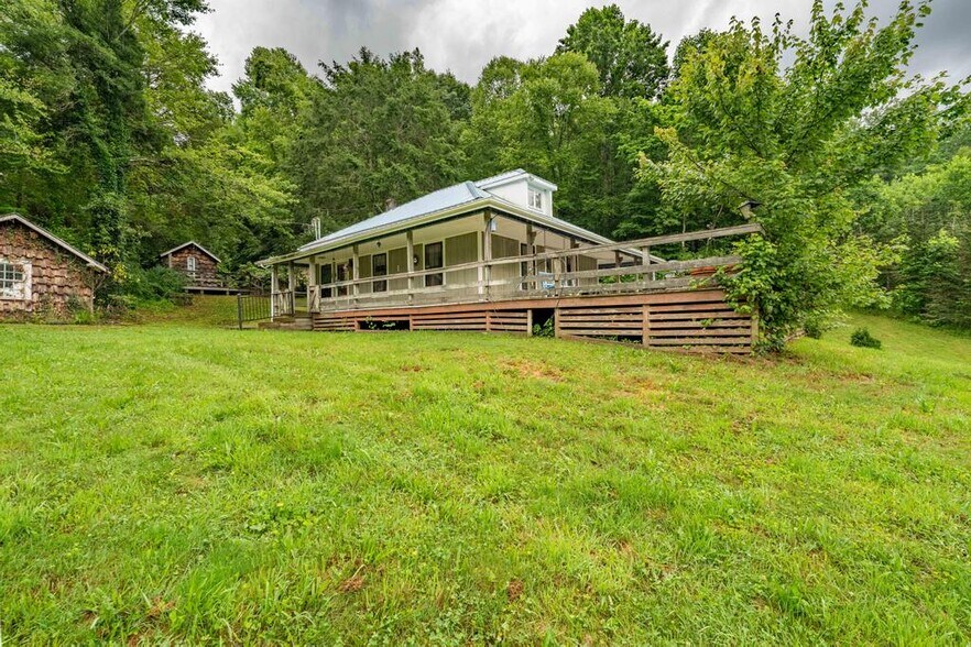 More Photos Of 306 Bear Branch rd, Roan Mountain Land For Sale