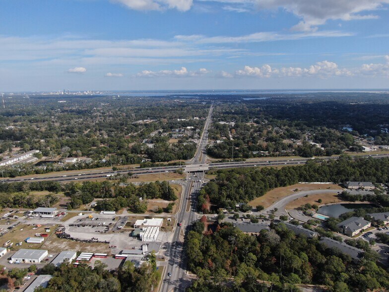 More Photos Of 7443 Wilson Blvd, Jacksonville Unknown For Lease