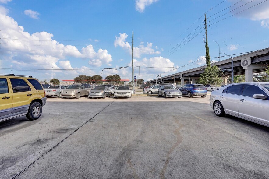 More Photos Of 17306 Alief Clodine Rd, Richmond Auto Repair For Sale