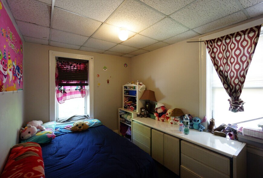 More Photos Of 439 Main St, White Plains Apartments For Sale