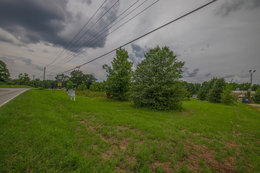 More Photos Of 9055 Fairforest Rd, Spartanburg Land For Sale