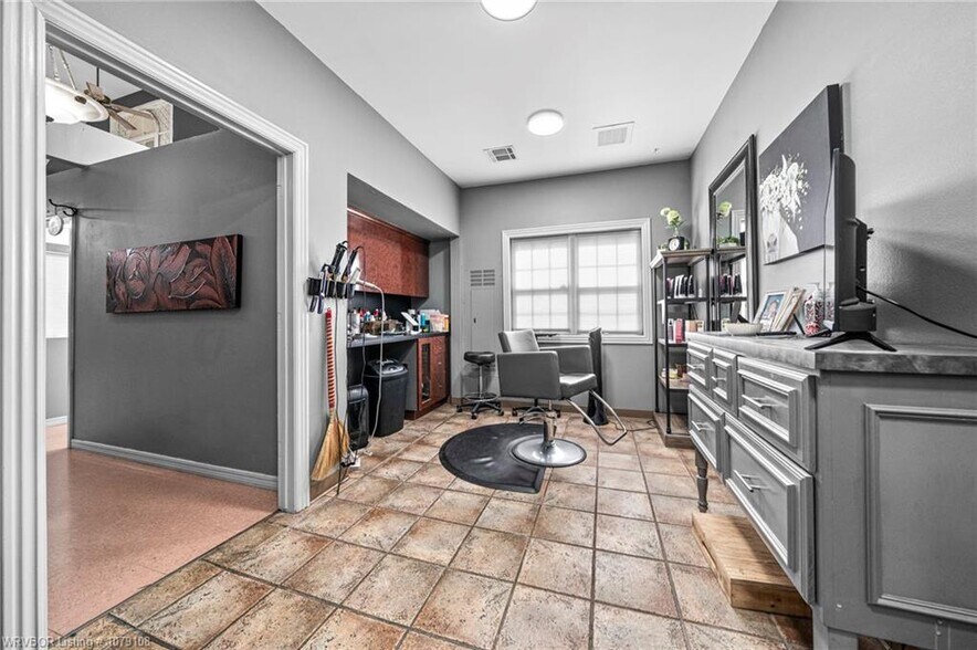 More Photos Of 6710 Dallas St, Fort Smith General Retail For Sale