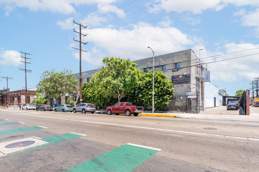 More Photos Of 6200 Avalon Blvd, Los Angeles Manufacturing For Sale
