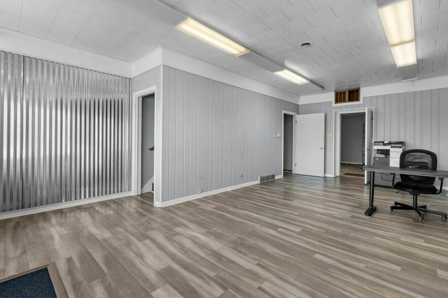 More Photos Of 870 Virginia Ave, Indianapolis Loft Creative Space For Lease