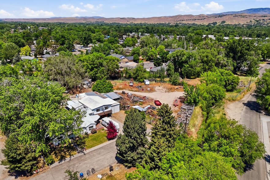 More Photos Of 200 E 46th Pl, Garden City Land For Sale