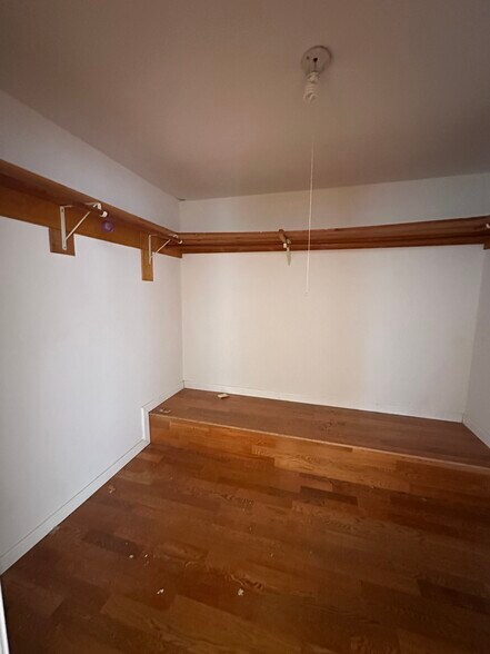 More Photos Of 6738 Greenbay Rd, Arbuckle Land For Lease