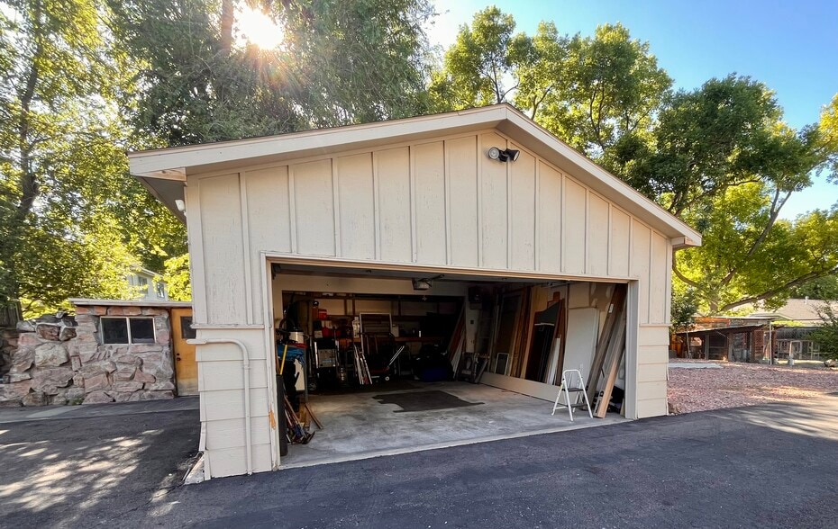 More Photos Of 921 E Prospect Rd, Fort Collins Flex For Sale