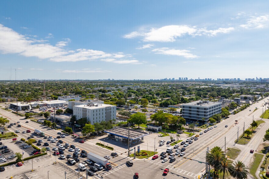 More Photos Of 18441 NW 2nd Ave, Miami Office For Lease