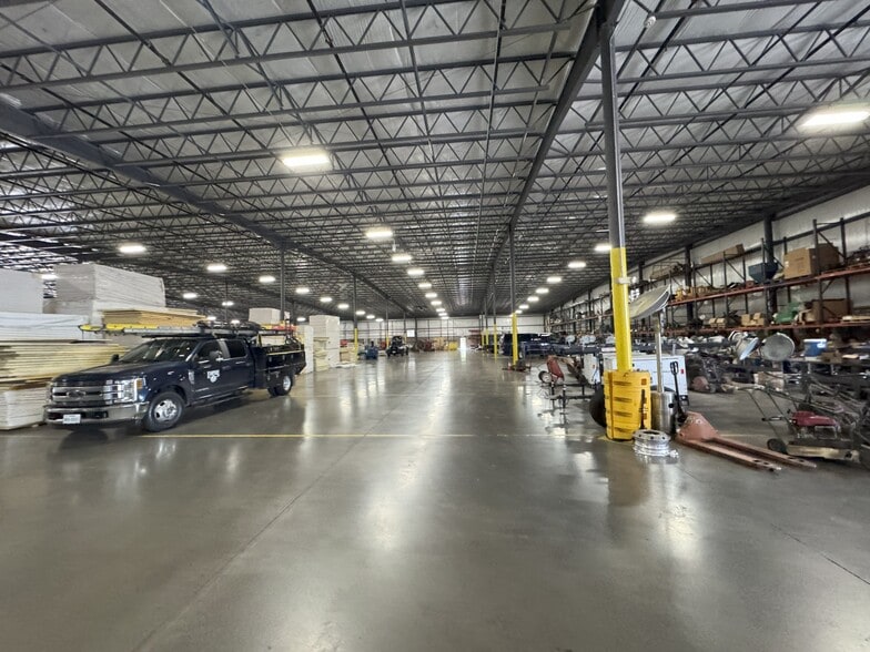 More Photos Of 4901 Esco Dr, Fort Worth Manufacturing For Lease