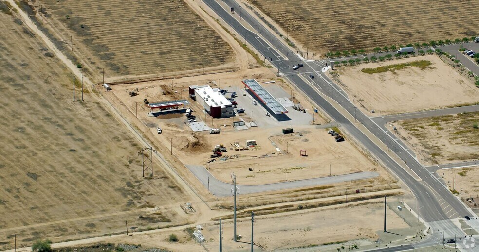 Primary Photo Of 17506 S 40th St, Phoenix Service Station For Lease