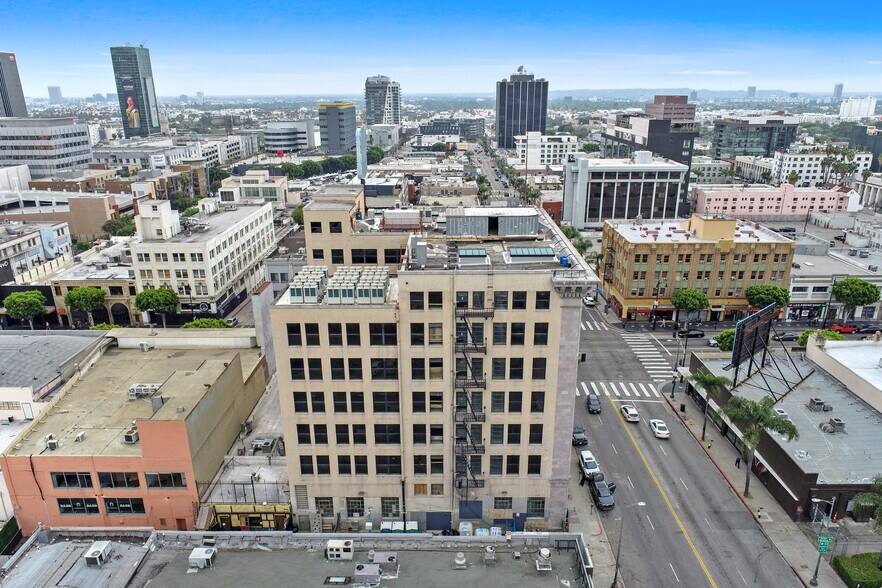 More Photos Of 6381 Hollywood Blvd, Hollywood Office For Lease