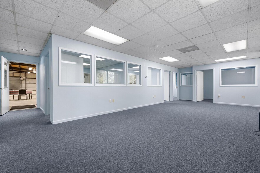 More Photos Of 2953 E 63rd Ave, Bradenton Warehouse For Sale