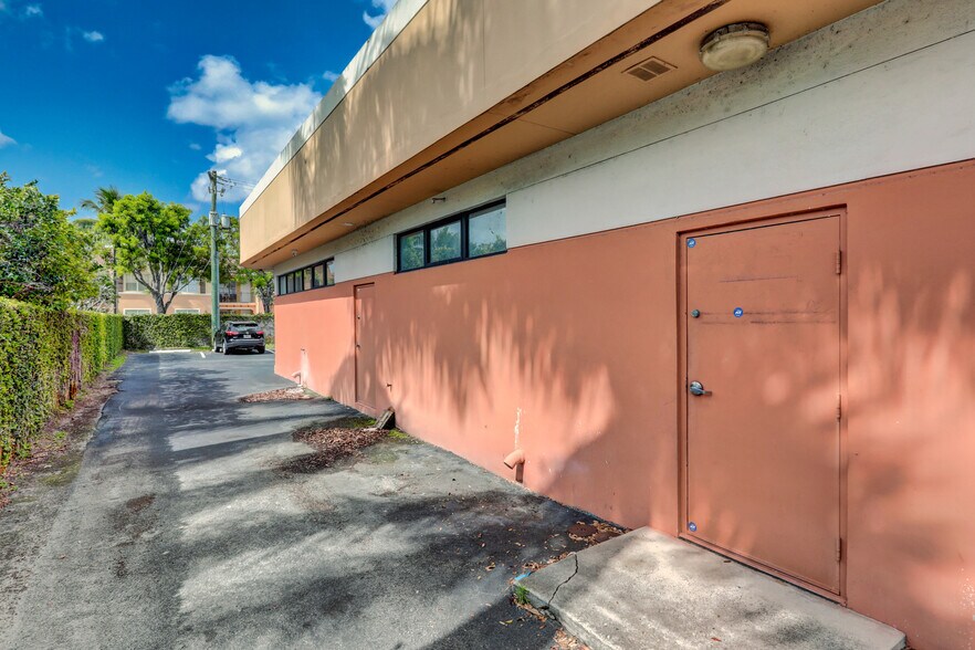 More Photos Of 3537 Forest Hill Blvd, West Palm Beach Medical For Lease