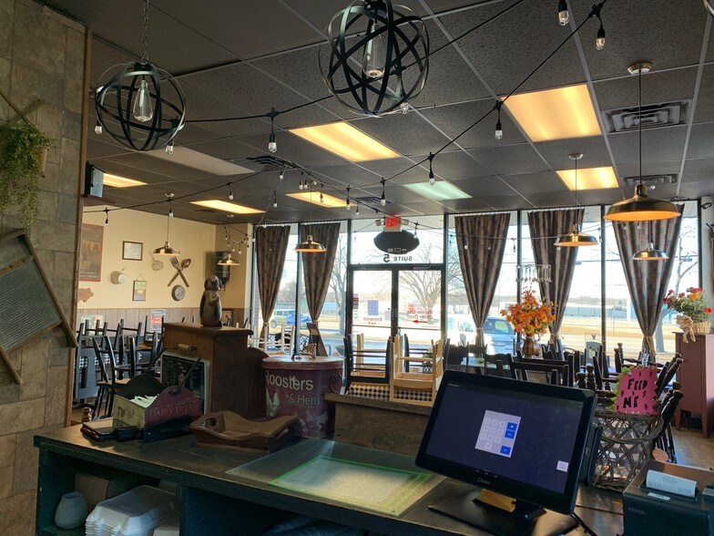 More Photos Of 5811 Forest Hills Rd, Rockford Storefront For Sale