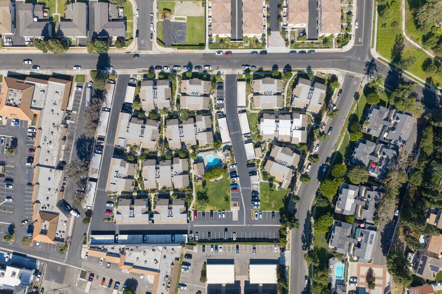 More Photos Of 140 S Highland Ave, Placentia Apartments For Sale