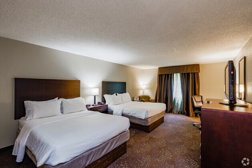 More Photos Of 5311 Campbells Run Rd, Pittsburgh Hotel For Sale