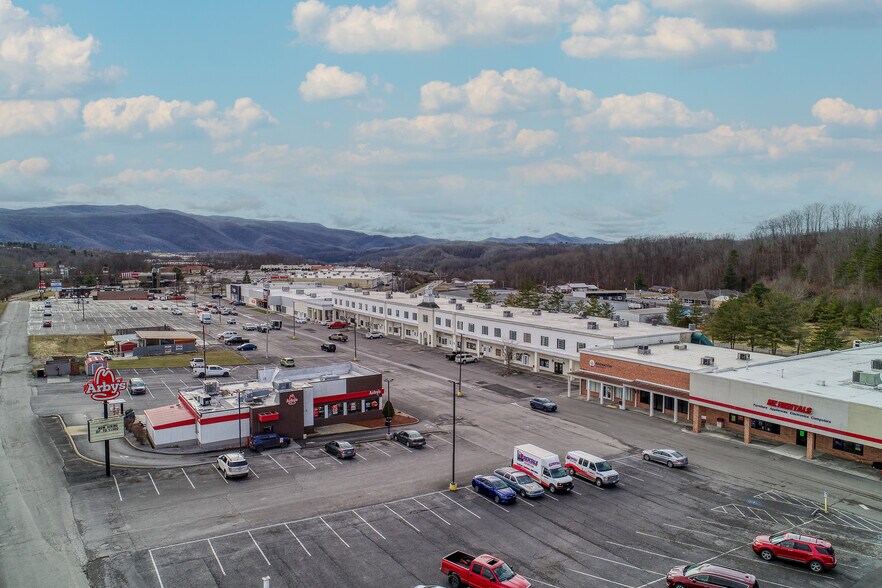 More Photos Of 181 Plaza Rd, Wise General Retail For Sale