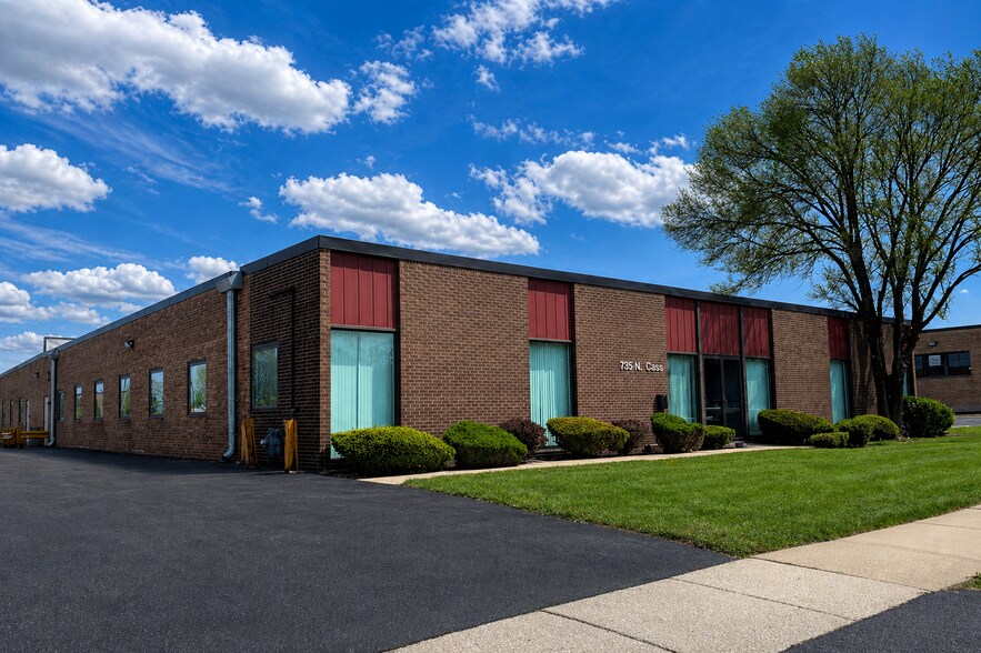 Primary Photo Of 735 N Cass Ave, Westmont Office For Lease