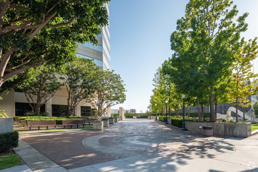 More Photos Of 180 E Ocean Blvd, Long Beach Office For Lease