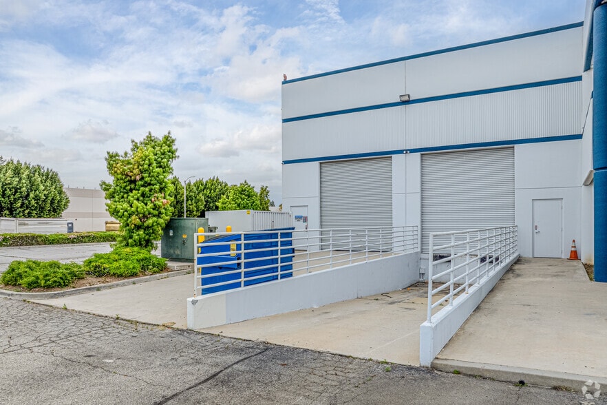 More Photos Of 12535 McCann Dr, Santa Fe Springs Warehouse For Lease