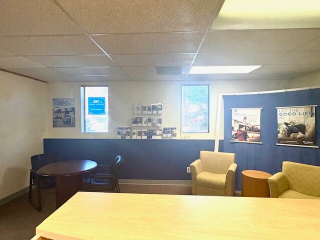 More Photos Of 695 Pierce St, Erie Office For Sale