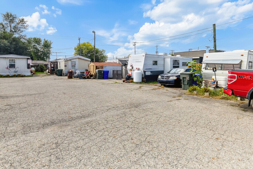 More Photos Of 39 Williams Rd, Columbus Land For Sale