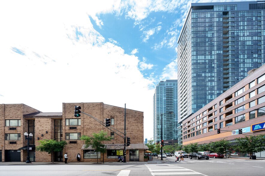 More Photos Of 1143-1155 N Wells St, Chicago Apartments For Lease