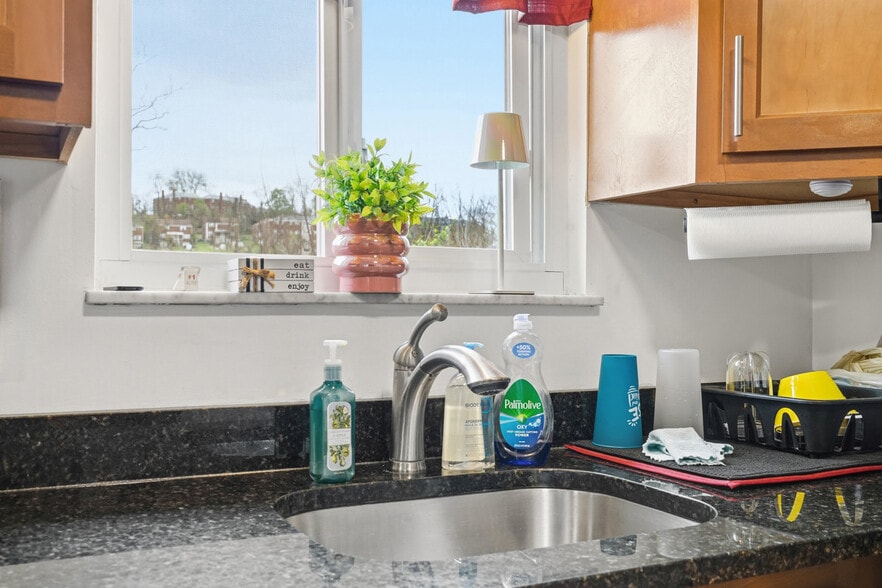 More Photos Of 3801 Hilpert St, Pittsburgh Apartments For Sale