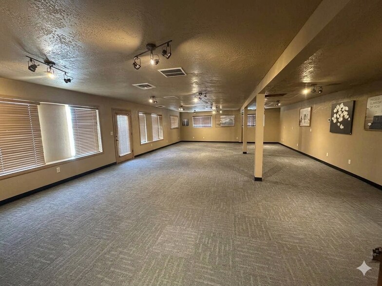 More Photos Of 5555 N Pioneer Dr, Coeur d'Alene Freestanding For Lease