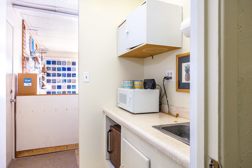 More Photos Of 112 E Cottonwood Ln, Casa Grande Freestanding For Sale