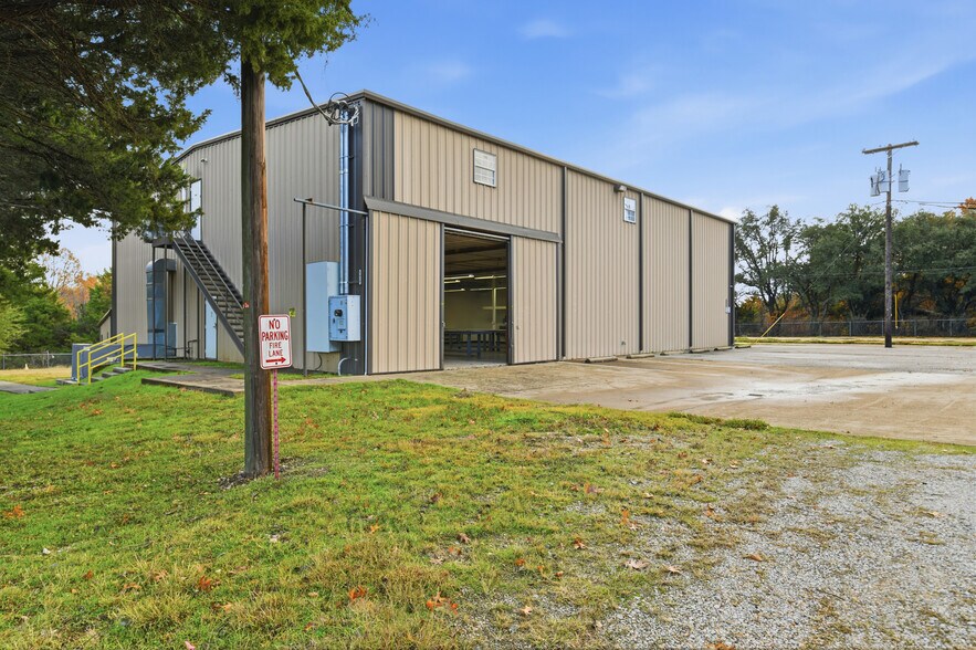 More Photos Of 5427 FM 546, Princeton Warehouse For Lease