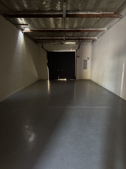 More Photos Of 2821 E White Star Ave, Anaheim Warehouse For Lease