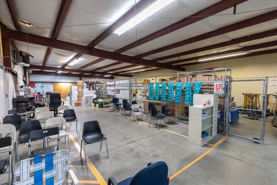 More Photos Of 1249 E Ridgecrest Blvd, Ridgecrest Office For Sale