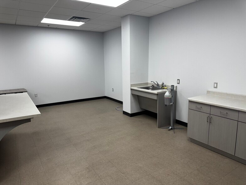 More Photos Of 4701 Avenida Divisadero, Santa Teresa Office For Lease