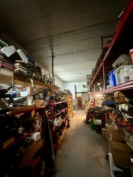 More Photos Of 1002 SE 9th St, Cape Coral Service For Sale