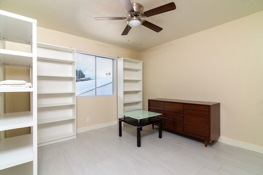 More Photos Of 528 W La Jolla Dr, Tempe Apartments For Sale