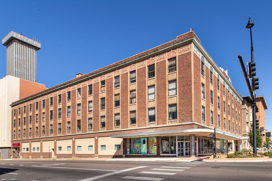 Primary Photo Of 401-411 N Main St, Pueblo Movie Theatre For Sale
