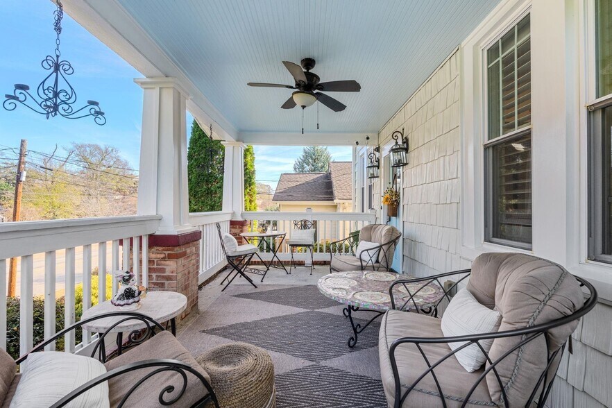 More Photos Of 317 W Stone Ave, Greenville Office Residential For Sale