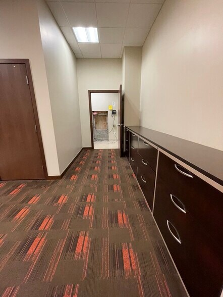 More Photos Of 84 N Plank Rd, Newburgh Storefront For Lease