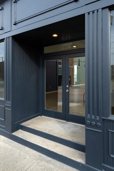 More Photos Of 814 Madison Ave, Covington Office Residential For Lease