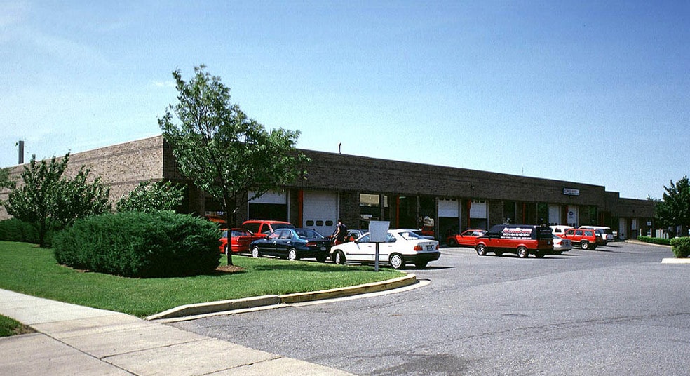 More Photos Of 7510-7606 Rickenbacker Dr, Gaithersburg Warehouse For Lease