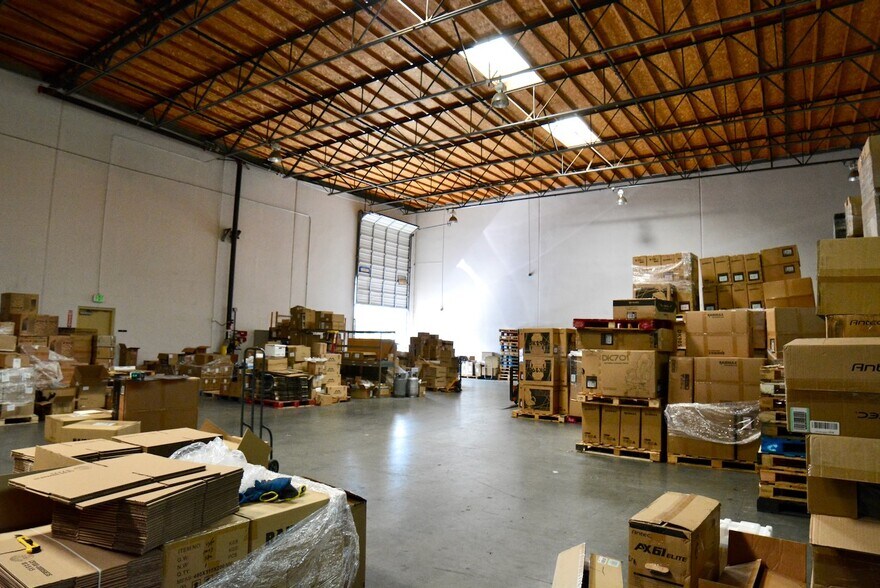 More Photos Of 2280 Valley Blvd, Pomona Warehouse For Sale