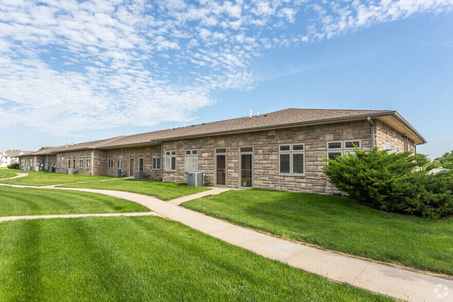 More Photos Of 2575 N Ankeny Blvd, Ankeny Office For Lease