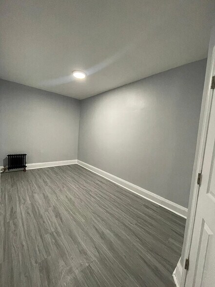 More Photos Of 1110 S Wood Ave, Linden Apartments For Sale