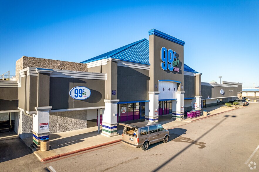 More Photos Of 8400-8700 S Gessner Dr, Houston Unknown For Lease