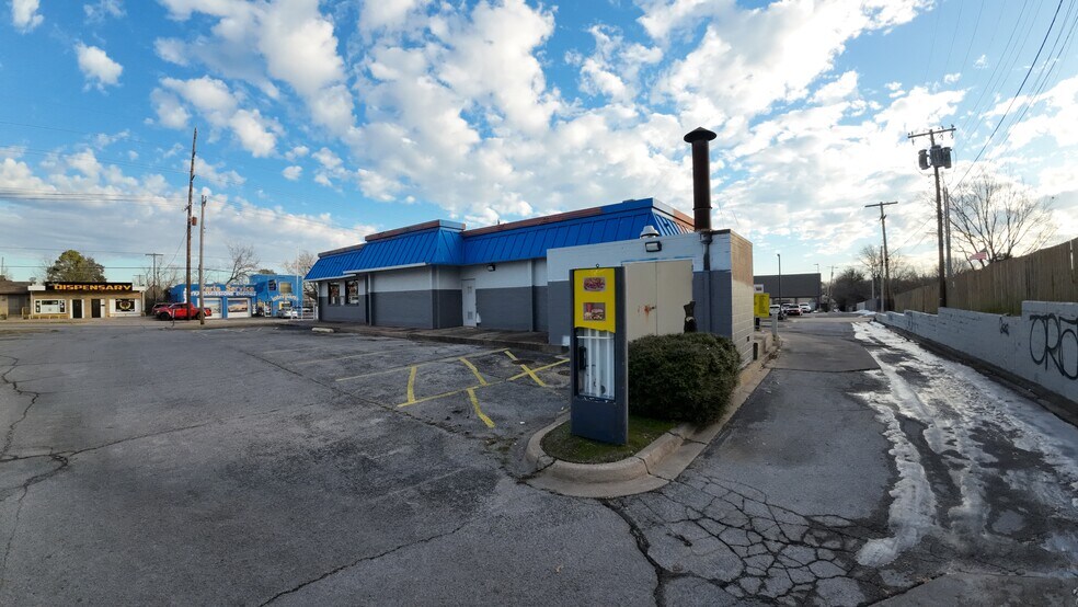 More Photos Of 3616 E 11th St, Tulsa Fast Food For Sale